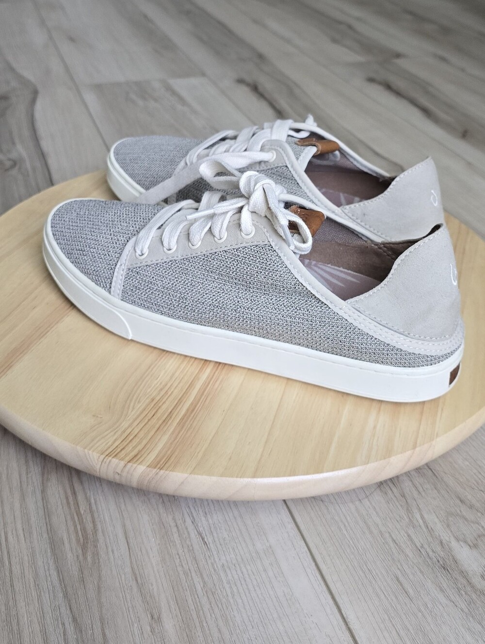 Olukai Sneakers - Picture 6 of 12